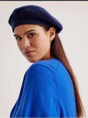 NWT Mongolian cashmere Navy beret - Classic French-Style Hat